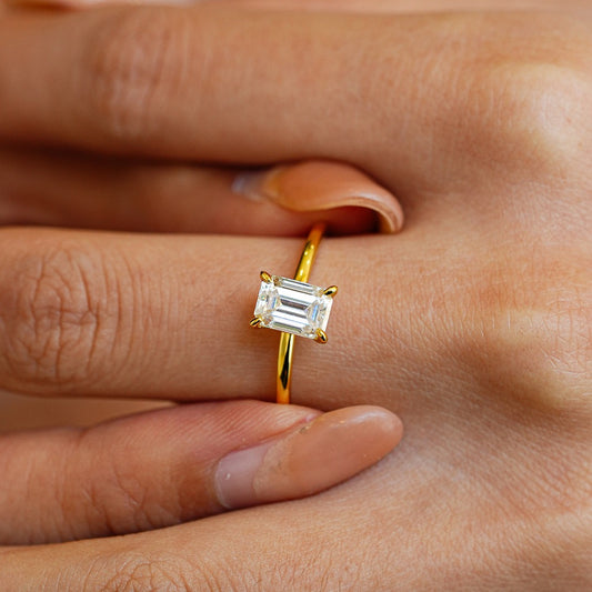Sally Emerald-cut Ring