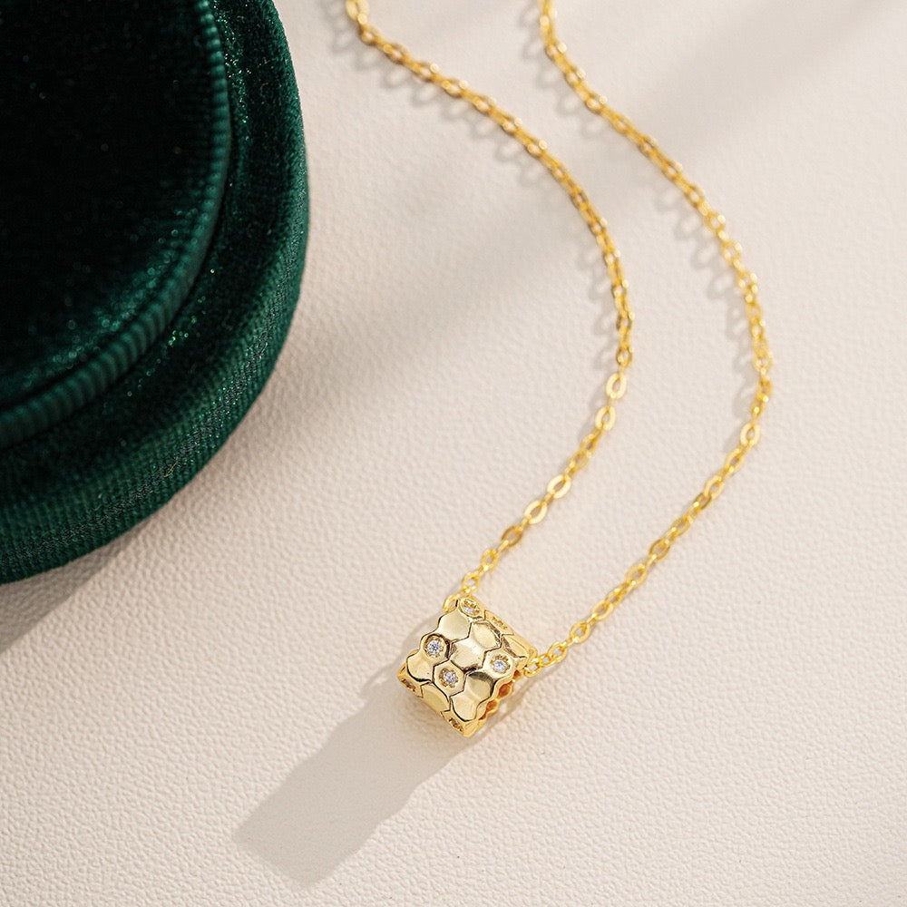 Gigi Honeycomb Necklace