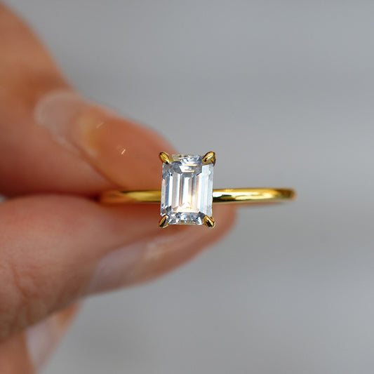 Sally Emerald-cut Ring