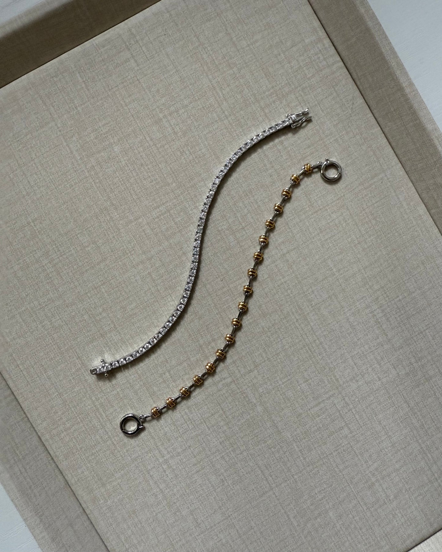 Vivienne Two Tone Knot Bracelet