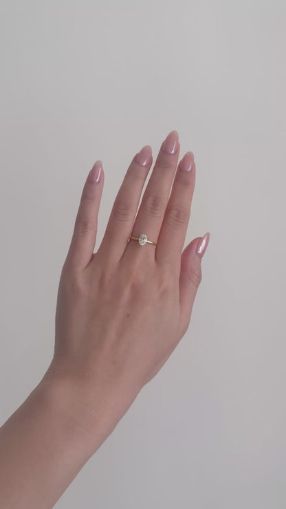 Natalie Oval Ring