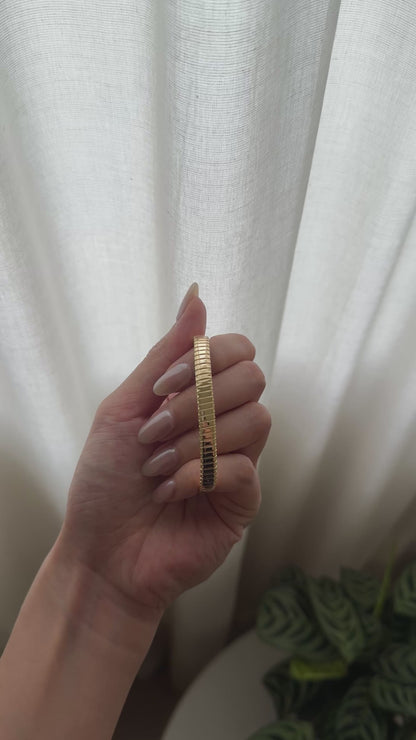 Lisa Soft Bangle